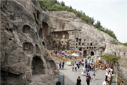 Пещера Лунмэнь