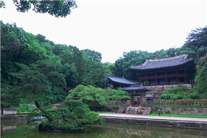 Дворец Чхандоккун с тайным садом Хувон