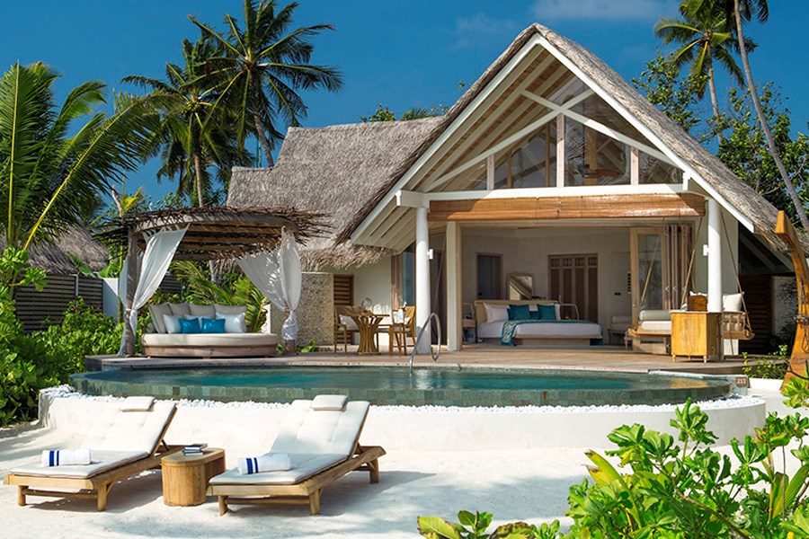 Сезон праздников на островах