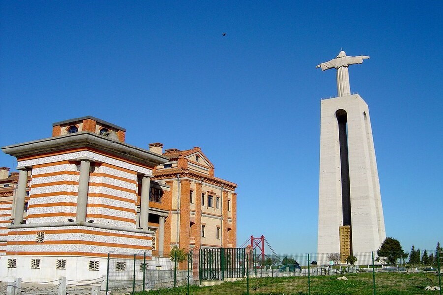 Алмада фото