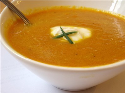 Колумбийский морковный суп с силантро